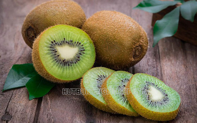 Thực phẩm chứa nhiều vitamin C - Kiwi